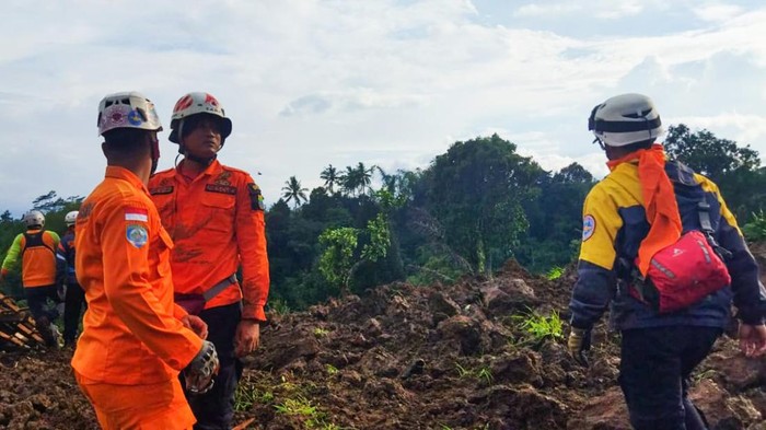 Basarnas evakuasi korban gempa Cianjur (Foto: Dok Basarnas Jabar)