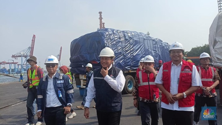 Foto: Beras Impor tiba di Pelabuhan Tanjung Priok, Jakarta. (CNBC Indonesia/Ferry Sandi)